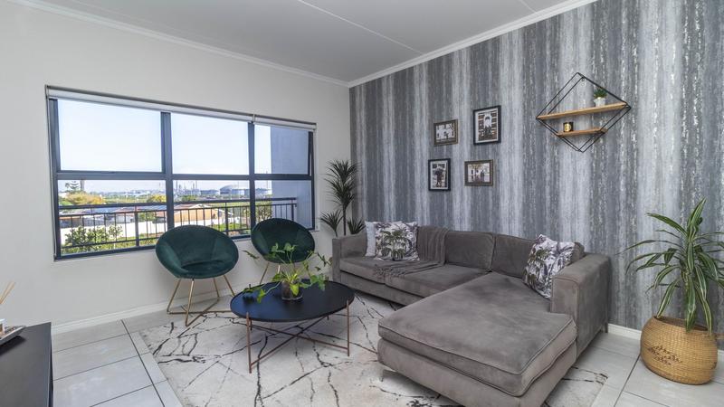 2 Bedroom Property for Sale in De Zicht Estate Western Cape